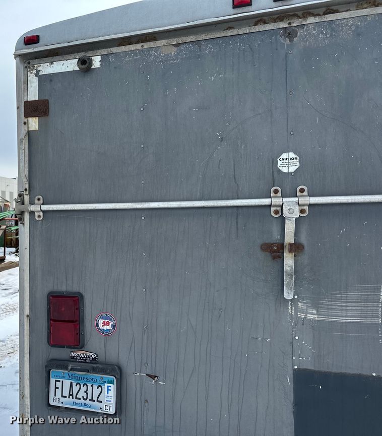 image for item LR9292 2000 Wells Cargo Inc enclosed cargo trailer