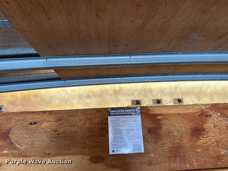 image for item LR9292 2000 Wells Cargo Inc enclosed cargo trailer