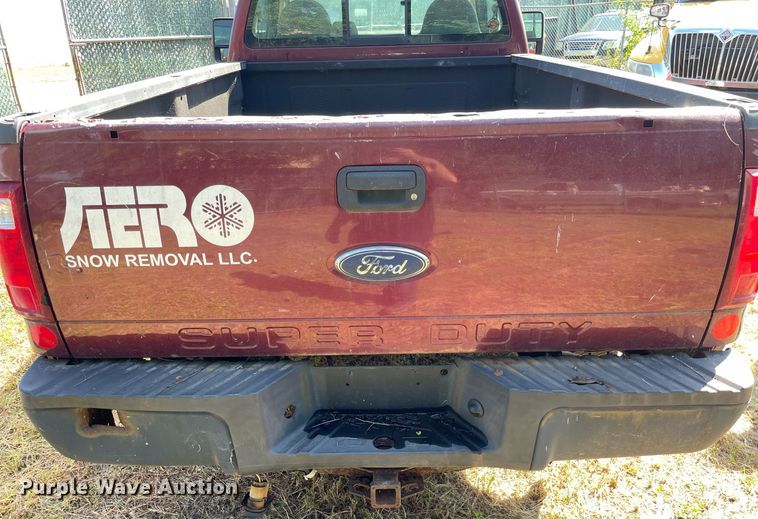 image for item LV9879 2008 Ford  F250 Super Duty XL pickup truck