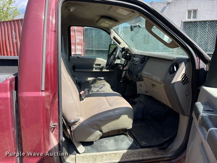 image for item LV9879 2008 Ford  F250 Super Duty XL pickup truck