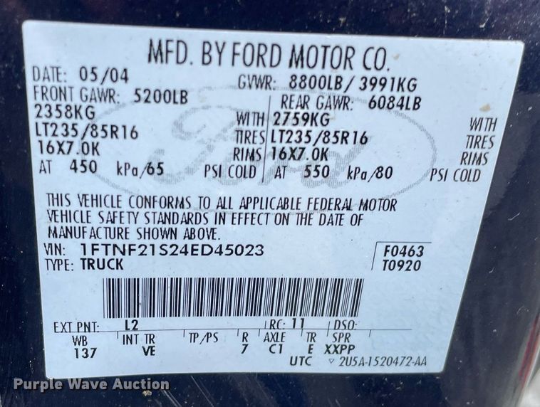 image for item LV9882 2004 Ford  F250 Super Duty XL pickup truck