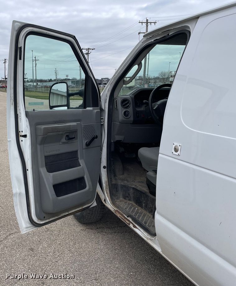 image for item LW9020 2012 Ford  E150 van