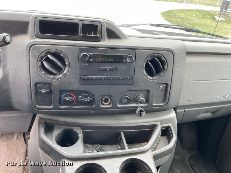 image for item LW9020 2012 Ford  E150 van