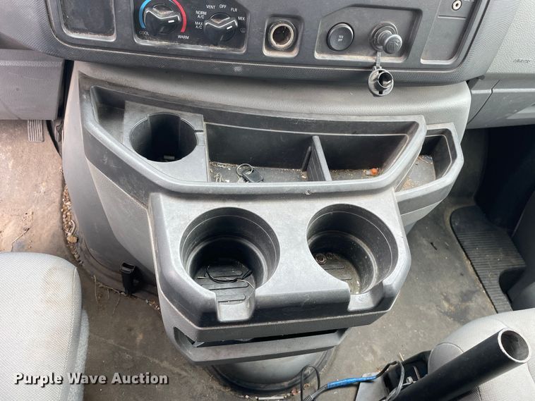 image for item LW9020 2012 Ford  E150 van