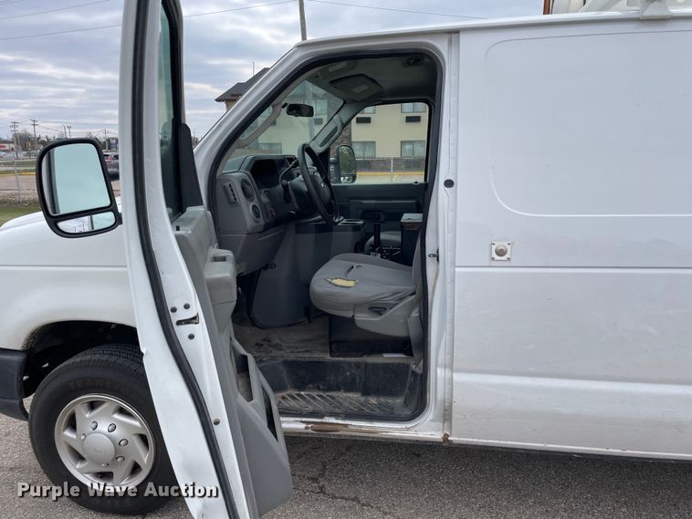 image for item LW9021 2012 Ford  E150 van