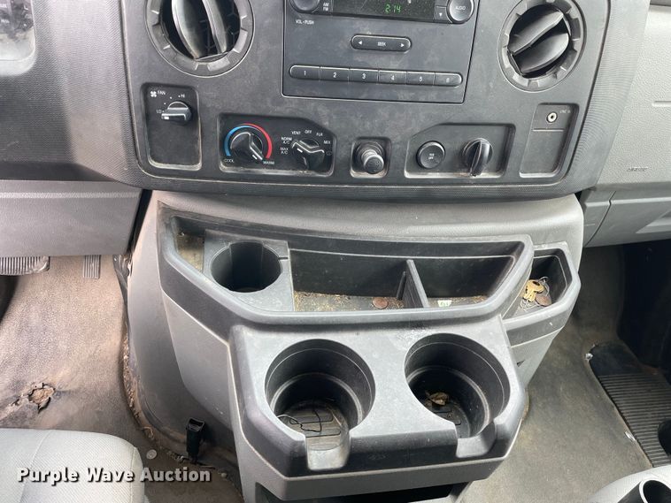 image for item LW9021 2012 Ford  E150 van