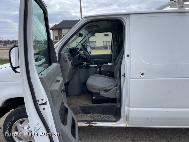 image for item LW9022 2012 Ford  E150 van