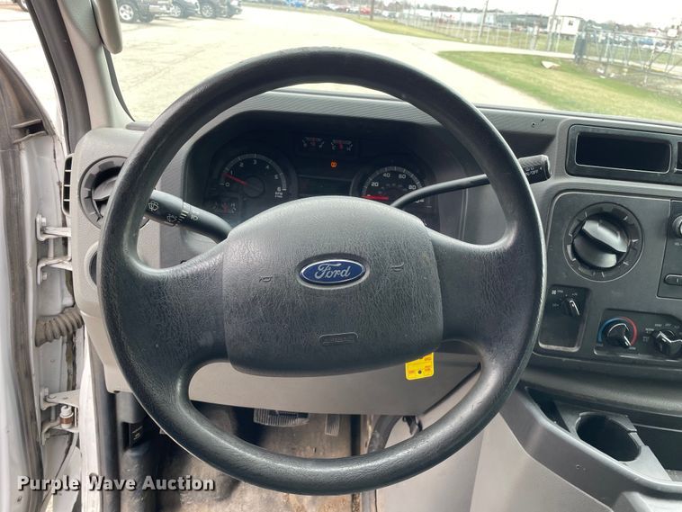 image for item LW9022 2012 Ford  E150 van