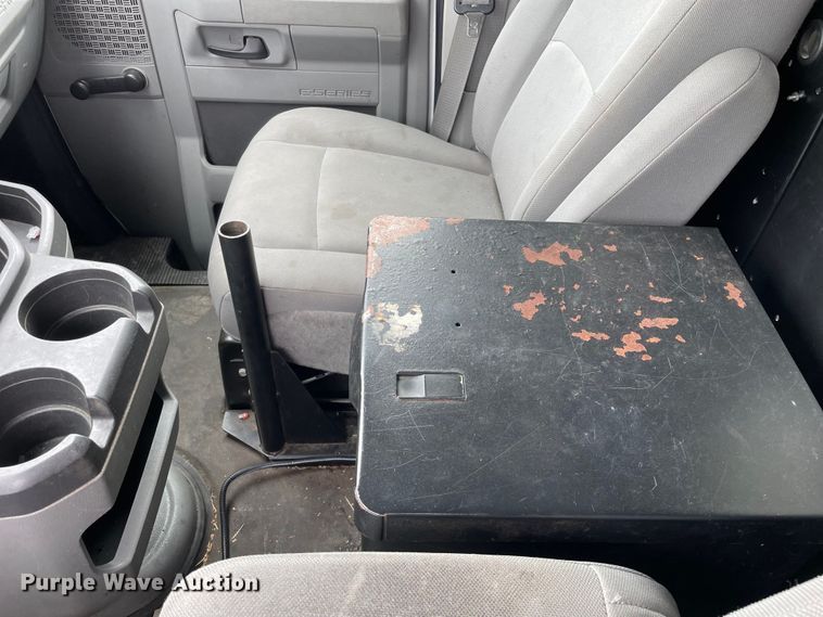 image for item LW9022 2012 Ford  E150 van