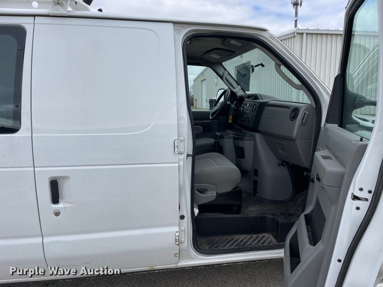 image for item LW9022 2012 Ford  E150 van