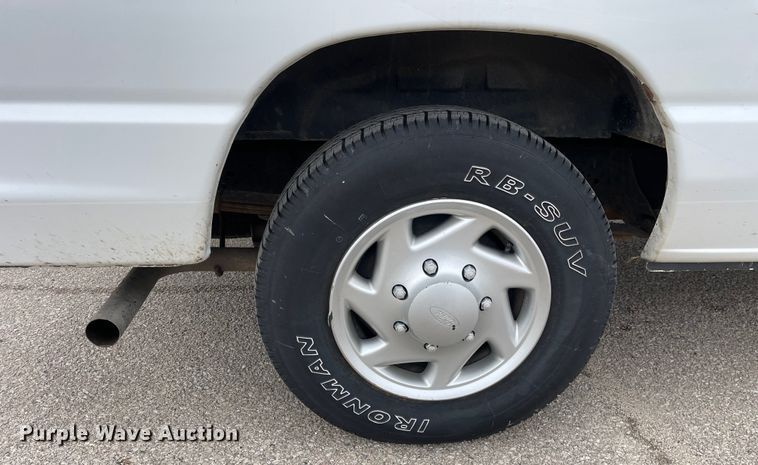 image for item LW9022 2012 Ford  E150 van