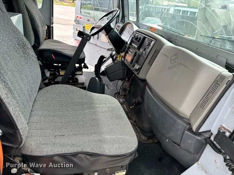 image for item MB9618 2010 International 4300 armored truck