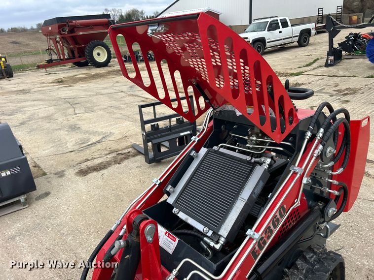 image for item MO9232 2024 EGN EG360 compact utility loader