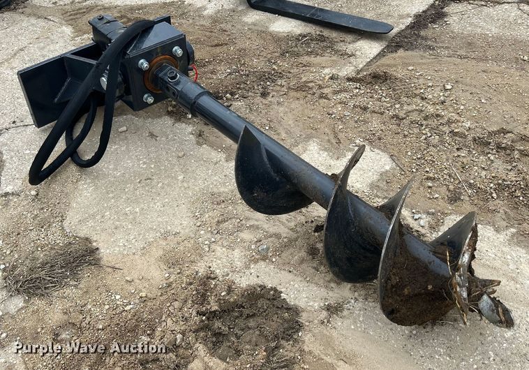 image for item MO9233 2023 Wolverine  MAD-12-12D compact utility loader auger