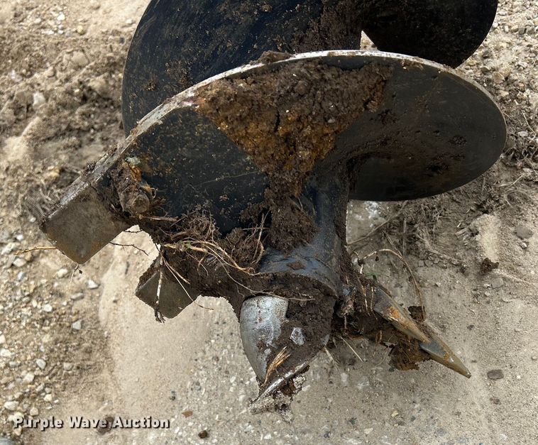 image for item MO9233 2023 Wolverine  MAD-12-12D compact utility loader auger