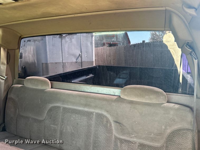 image for item NB9349 1996 Chevrolet C1500 Ext. Cab pickup truck