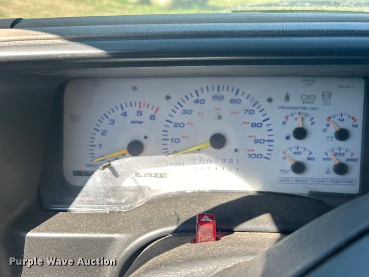 image for item NB9349 1996 Chevrolet C1500 Ext. Cab pickup truck