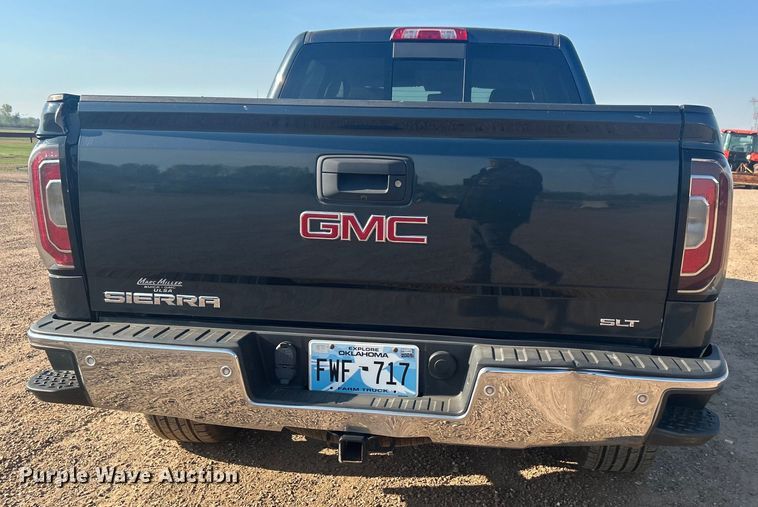 image for item NB9376 2018 GMC Sierra 1500 Crew Cab pickup truck