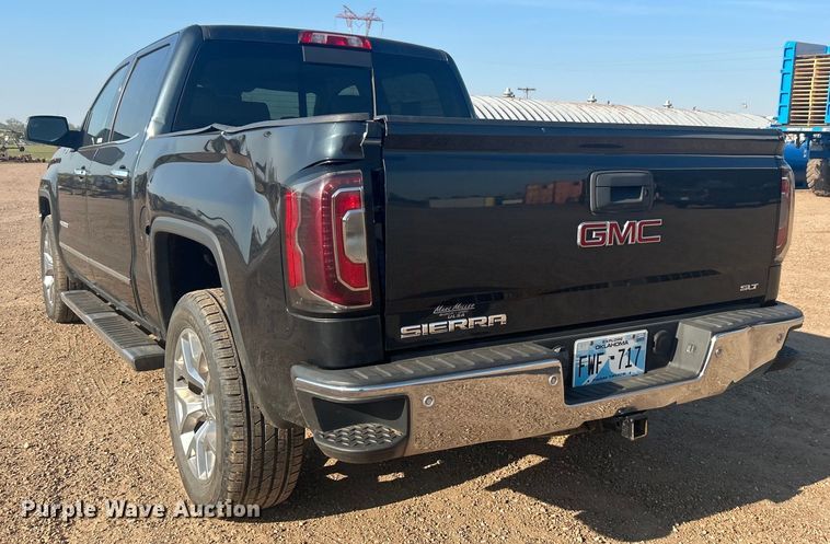 image for item NB9376 2018 GMC Sierra 1500 Crew Cab pickup truck