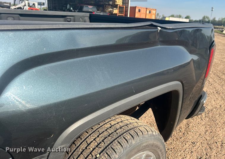 image for item NB9376 2018 GMC Sierra 1500 Crew Cab pickup truck