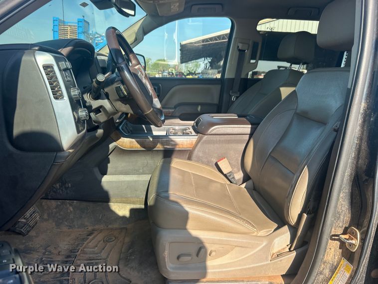 image for item NB9376 2018 GMC Sierra 1500 Crew Cab pickup truck