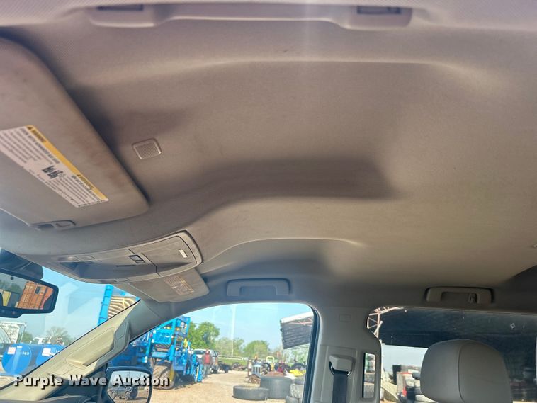 image for item NB9376 2018 GMC Sierra 1500 Crew Cab pickup truck