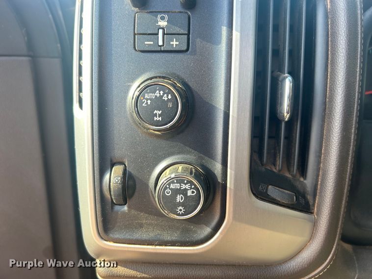 image for item NB9376 2018 GMC Sierra 1500 Crew Cab pickup truck