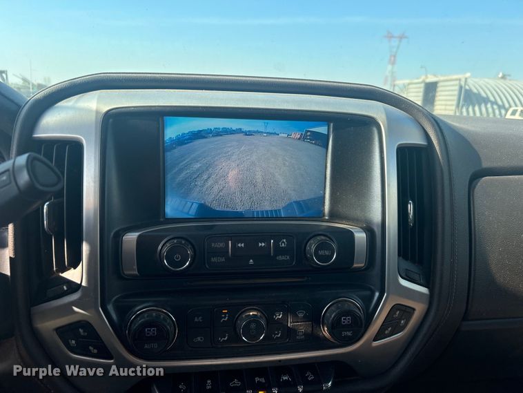 image for item NB9376 2018 GMC Sierra 1500 Crew Cab pickup truck