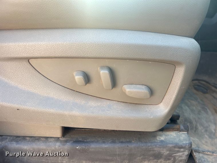 image for item NB9376 2018 GMC Sierra 1500 Crew Cab pickup truck