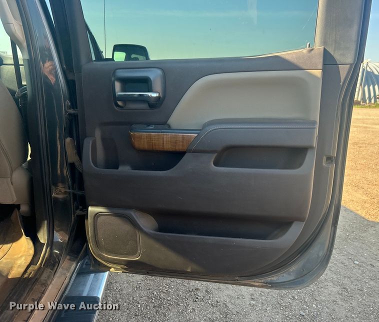 image for item NB9376 2018 GMC Sierra 1500 Crew Cab pickup truck