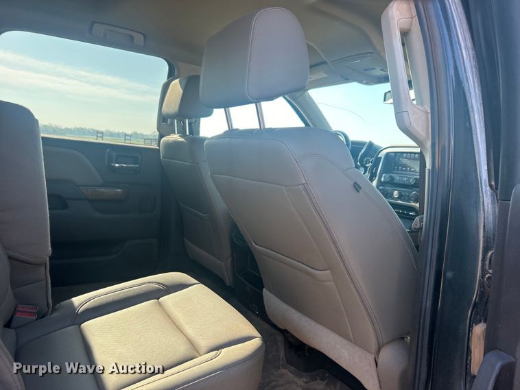 image for item NB9376 2018 GMC Sierra 1500 Crew Cab pickup truck