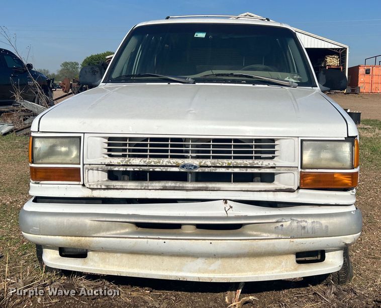 image for item NB9377 1994 Ford Explorer SUV