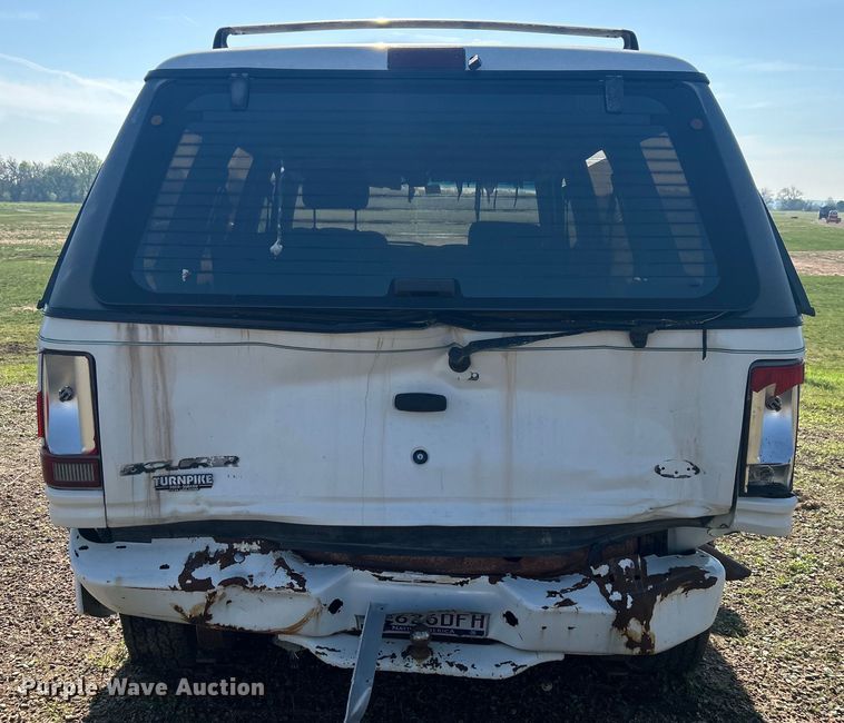 image for item NB9377 1994 Ford Explorer SUV