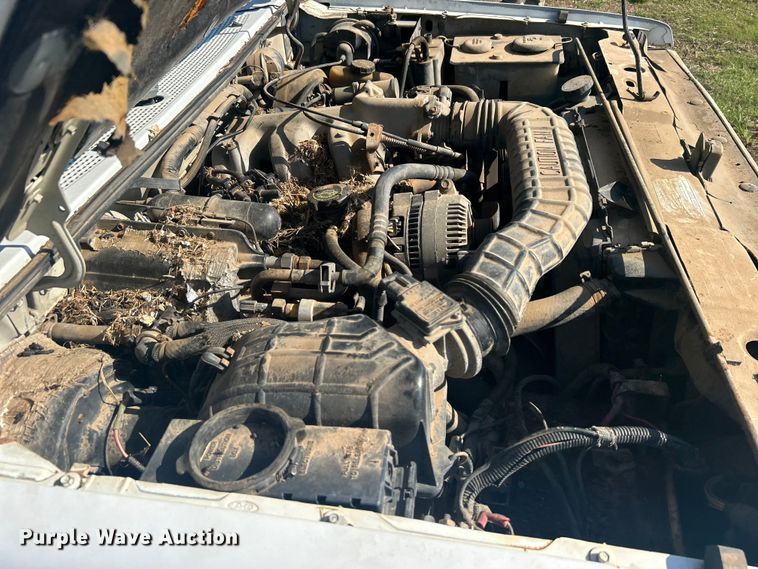 image for item NB9377 1994 Ford Explorer SUV