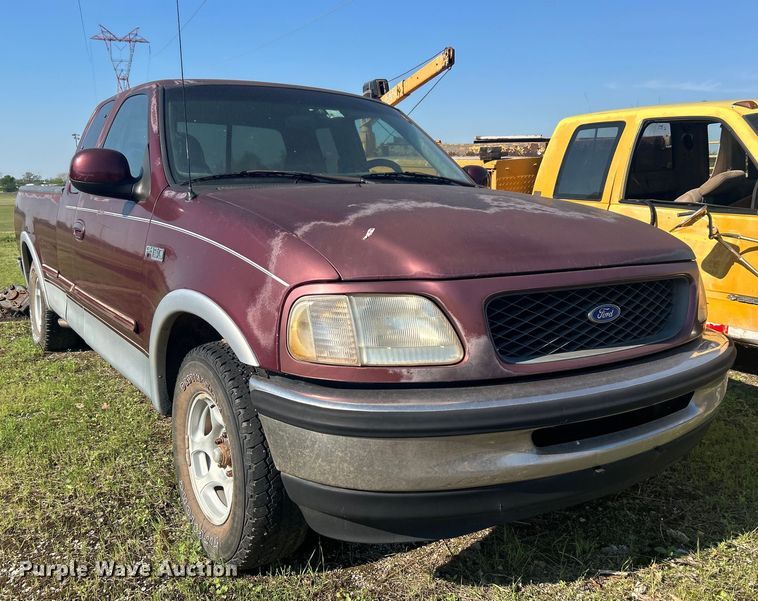 image for item NB9379 1997 Ford F150 SuperCab pickup truck