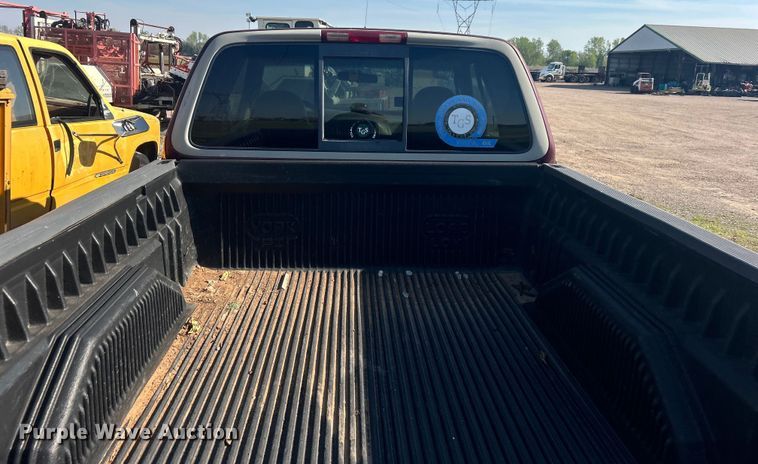 image for item NB9379 1997 Ford F150 SuperCab pickup truck