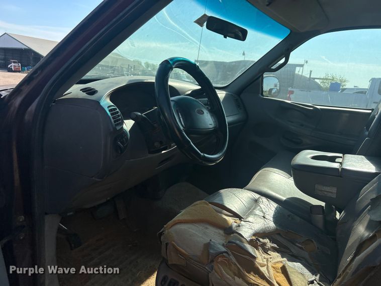 image for item NB9379 1997 Ford F150 SuperCab pickup truck