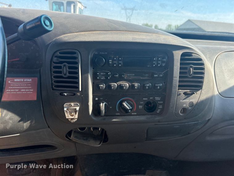 image for item NB9379 1997 Ford F150 SuperCab pickup truck