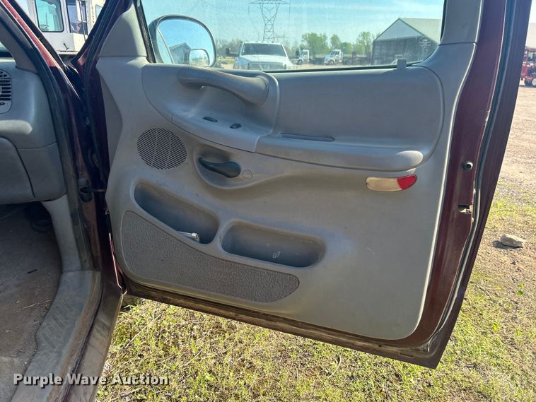 image for item NB9379 1997 Ford F150 SuperCab pickup truck