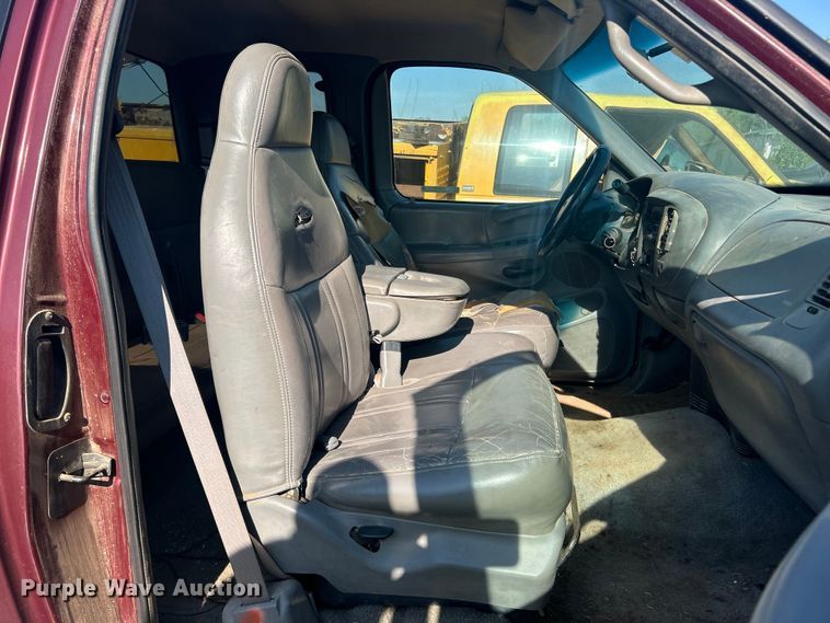 image for item NB9379 1997 Ford F150 SuperCab pickup truck