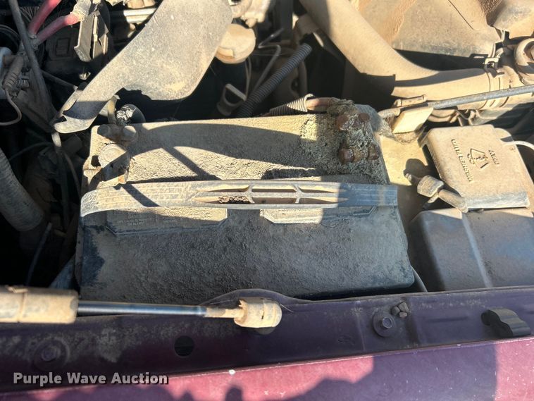 image for item NB9379 1997 Ford F150 SuperCab pickup truck