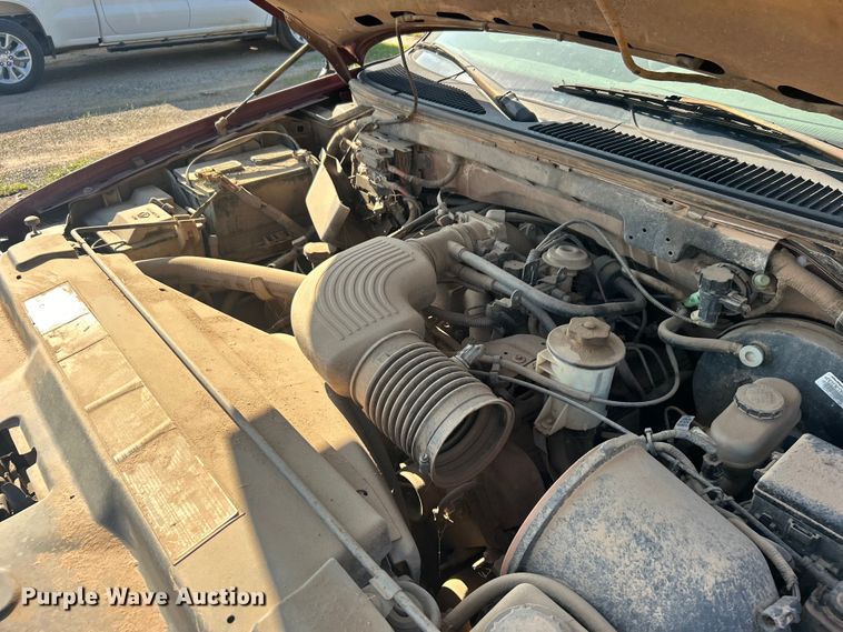 image for item NB9379 1997 Ford F150 SuperCab pickup truck