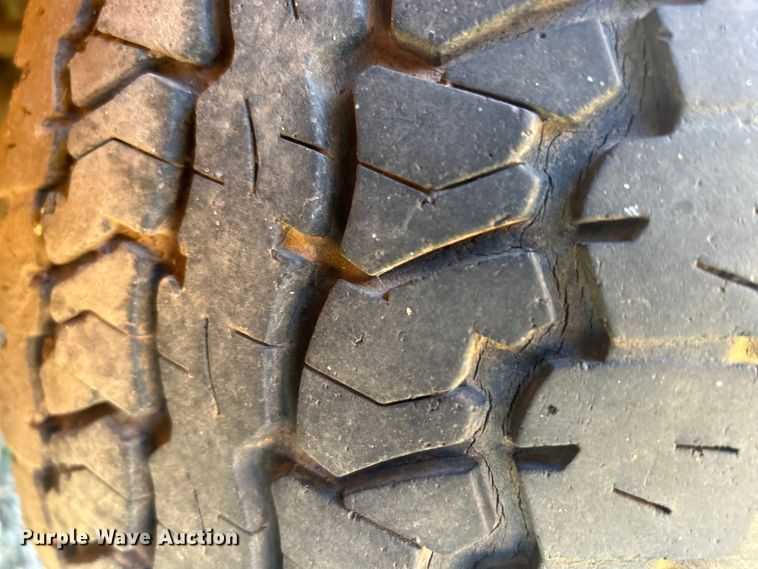 image for item NB9379 1997 Ford F150 SuperCab pickup truck