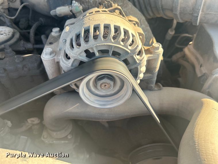 image for item NB9380 2002 Ford F450 Super Duty Crew Cab flatbed truck