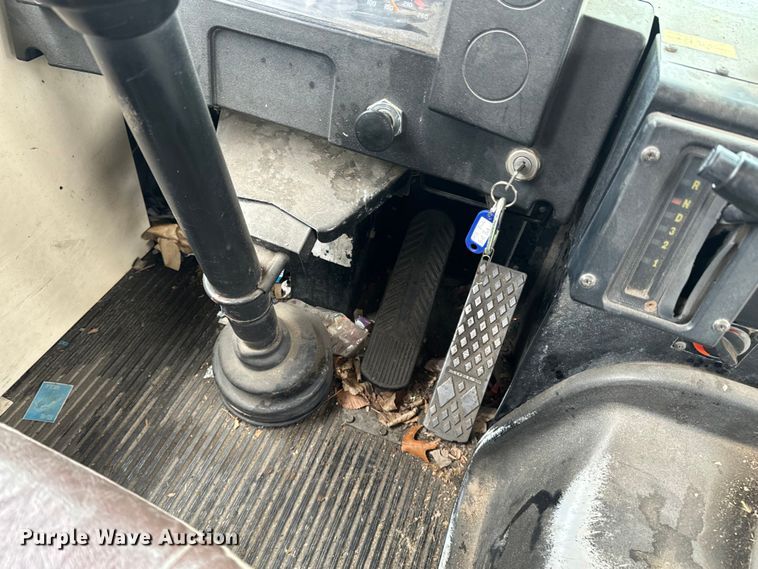 image for item ND9129 1998 Blue Bird TC2000 school bus