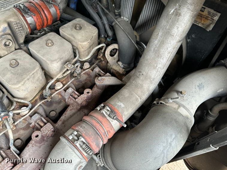 image for item ND9129 1998 Blue Bird TC2000 school bus