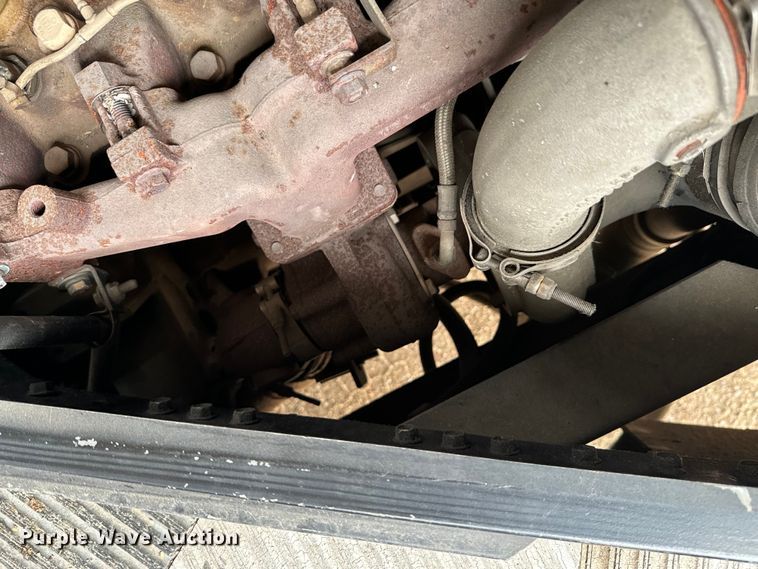 image for item ND9129 1998 Blue Bird TC2000 school bus