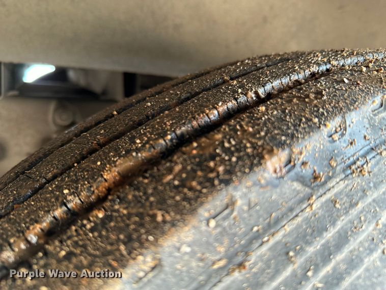 image for item ND9129 1998 Blue Bird TC2000 school bus