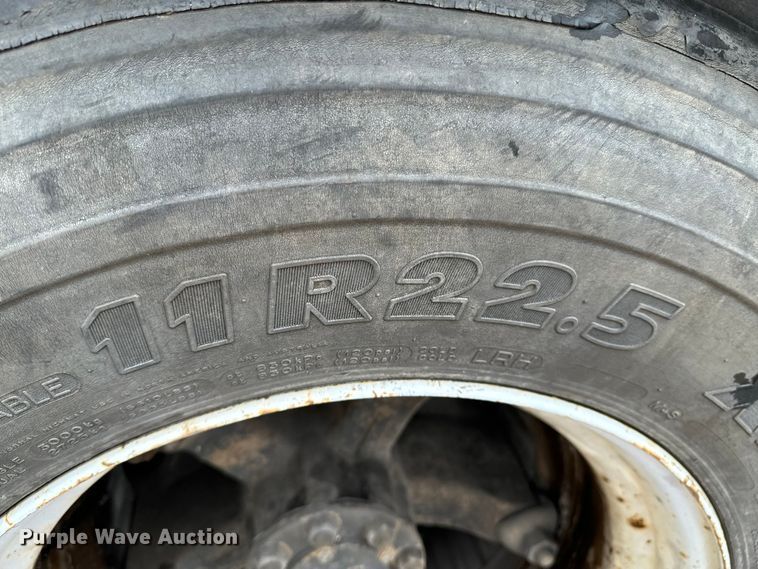 image for item ND9129 1998 Blue Bird TC2000 school bus