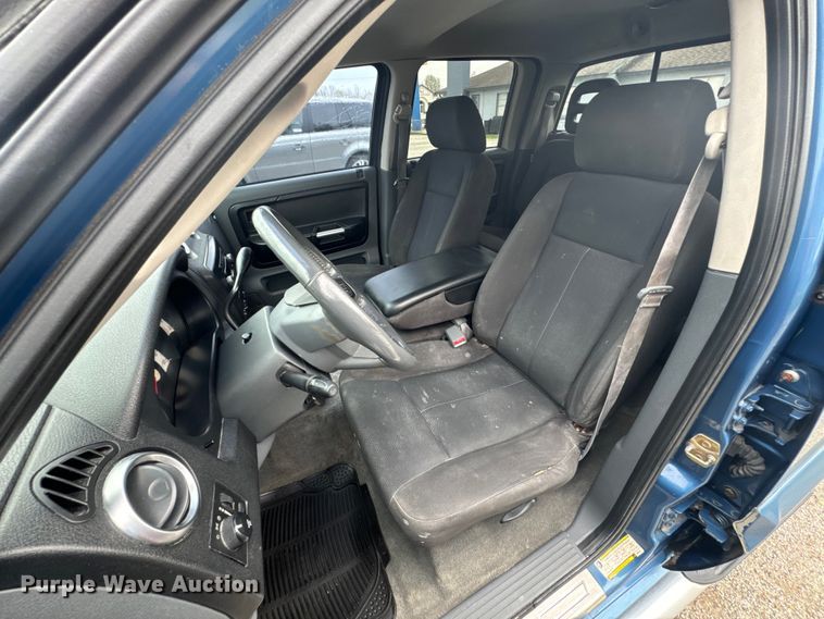 image for item ND9158 2006 Mitsubishi Raider Double Cab pickup truck